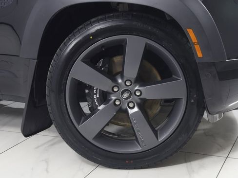 Used 2023 Land Rover Defender 110 V8 image 15