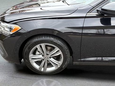 Used 2024 Volkswagen Jetta SE image 34