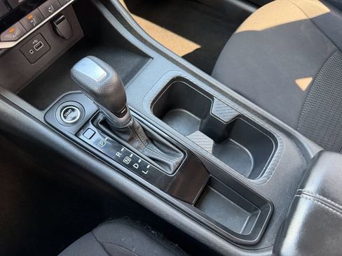 Used 2022 Nissan Sentra S image 9