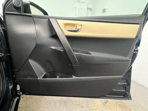 Used 2017 Toyota Corolla LE FWD image 11