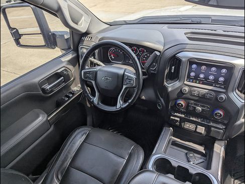 Used 2020 Chevrolet Silverado 1500 LT Trail Boss AWD/4WD image 27