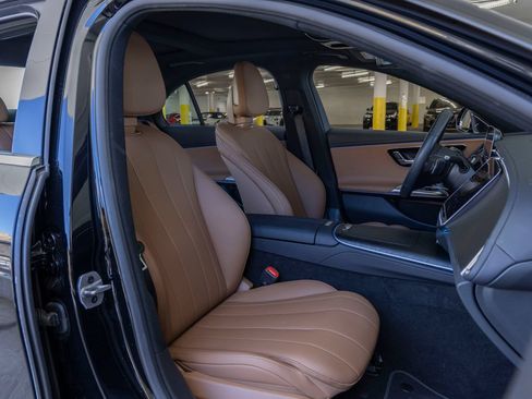 Used 2026 Mercedes-Benz E 350 4MATIC Sedan image 26