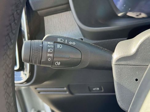 Certified 2026 Volvo XC40 B5 Plus w/ Protection Package Premier image 21