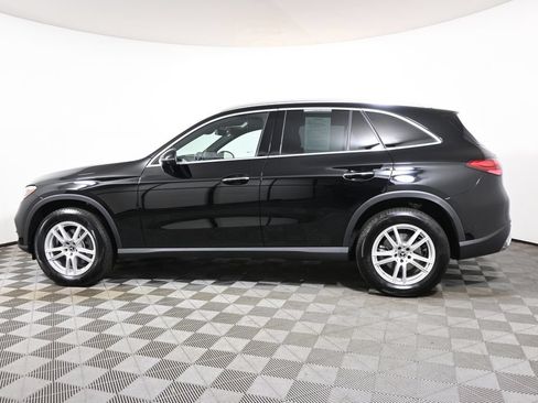 Used 2026 Mercedes-Benz GLC 300 4MATIC image 2