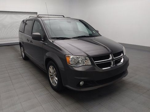 Used 2018 Dodge Grand Caravan SXT FWD image 13
