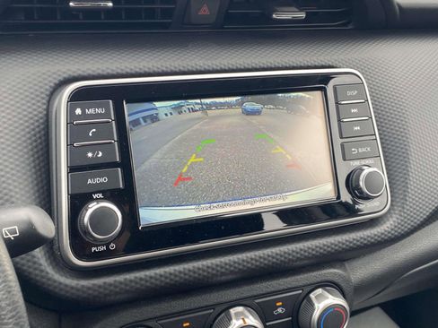 Used 2024 Nissan Kicks S image 20