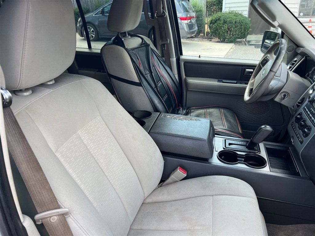 Used 2010 Ford Expedition EL XLT RWD image 12