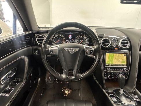 Used 2016 Bentley Flying Spur V8 image 35
