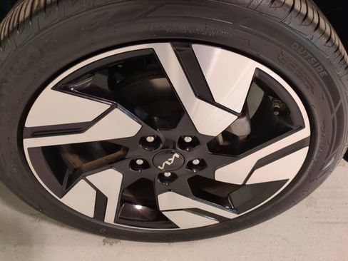 Certified 2023 Kia Soul GT-Line image 21