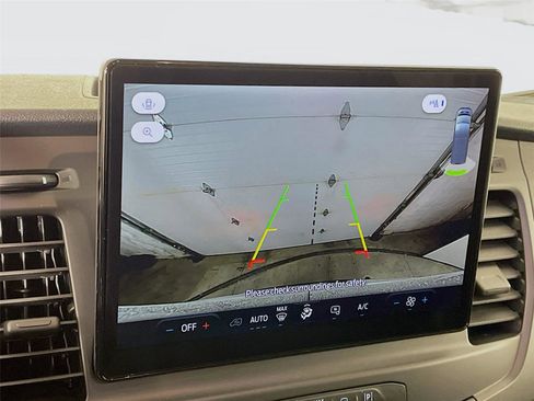 New 2025 Ford Transit 250 148 Medium Roof image 15