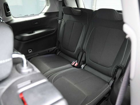 Used 2022 Jeep Grand Cherokee L Laredo w/ Luxury Tech Group I AWD/4WD image 32
