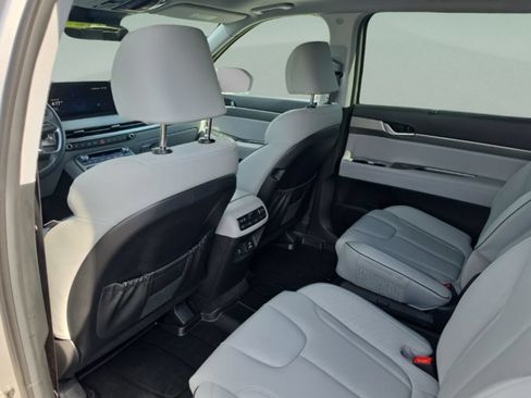 Used 2025 Hyundai Palisade SEL FWD image 24