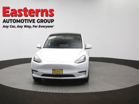 Used 2021 Tesla Model Y Long Range AWD/4WD image 47