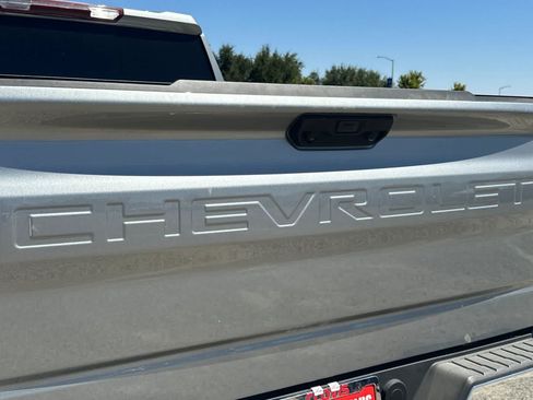 Used 2025 Chevrolet Silverado 1500 LT RWD image 13