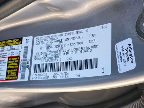 Used 2017 Toyota Tundra SR5 w/ SR5 Upgrade Package image 35