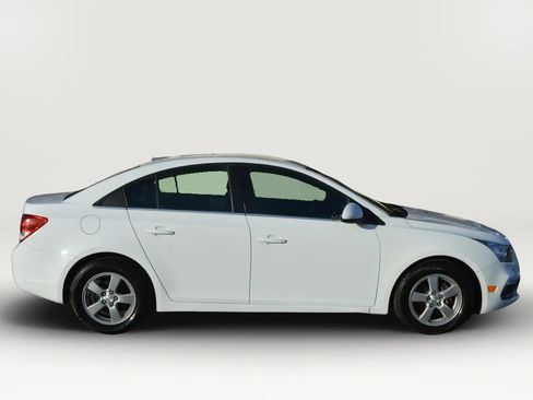 Used 2015 Chevrolet Cruze LT image 14