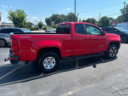 Used 2018 Chevrolet Colorado W/T w/ Custom Special Edition AWD/4WD image 4
