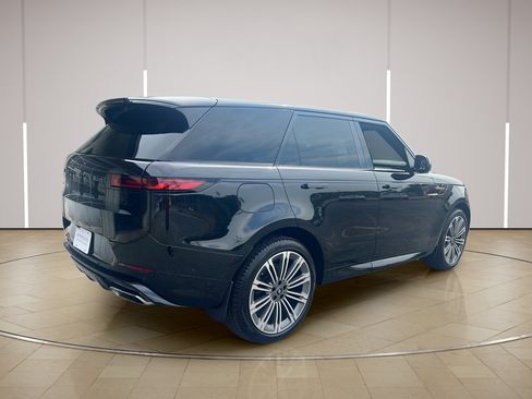 Used 2024 Land Rover Range Rover Sport Dynamic SE AWD/4WD image 7