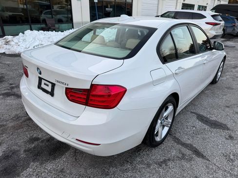 Used 2014 BMW 320i xDrive 320i xDrive Sedan 4D image 4