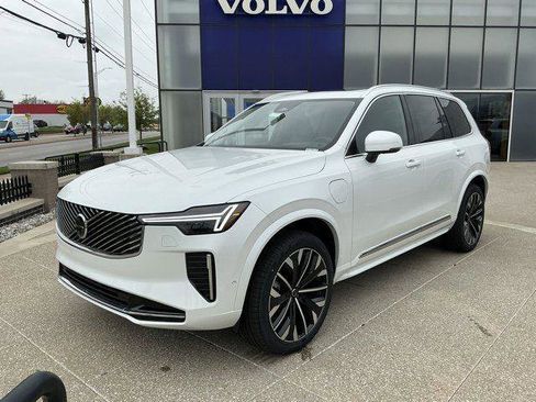 New 2026 Volvo XC90 T8 Ultra w/ Protection Package Premier AWD/4WD image 2