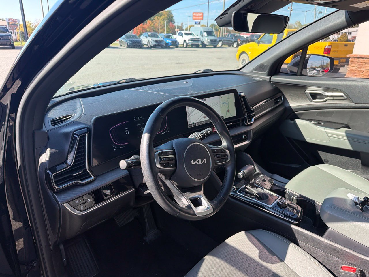 Used 2023 Kia Sportage X-Line w/ X-Line Premium Package AWD/4WD image 3