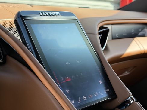 Used 2023 Ferrari Roma Base image 24