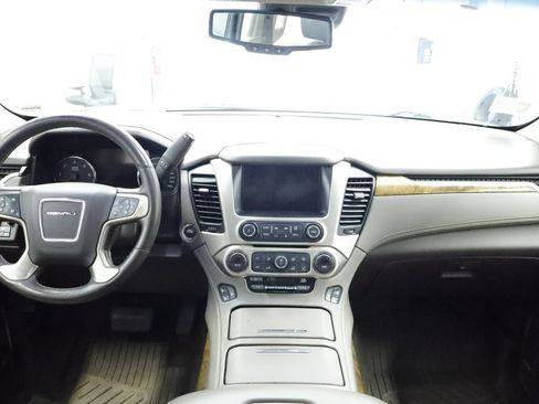 Used 2016 GMC Yukon XL Denali w/ Open Road Package AWD/4WD image 23