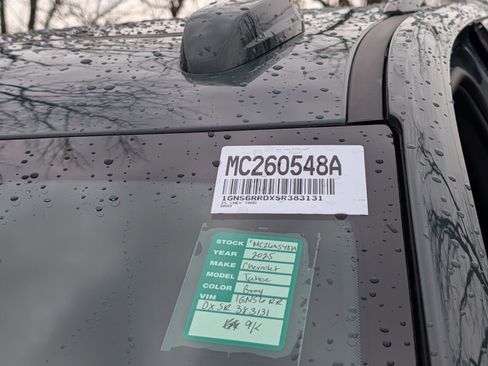 Used 2025 Chevrolet Tahoe RST w/ Comfort Package image 38