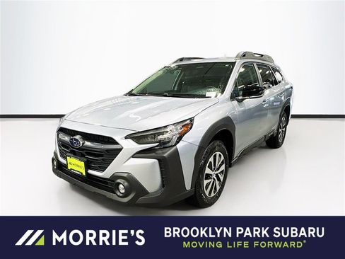 Used 2025 Subaru Outback Premium image 1