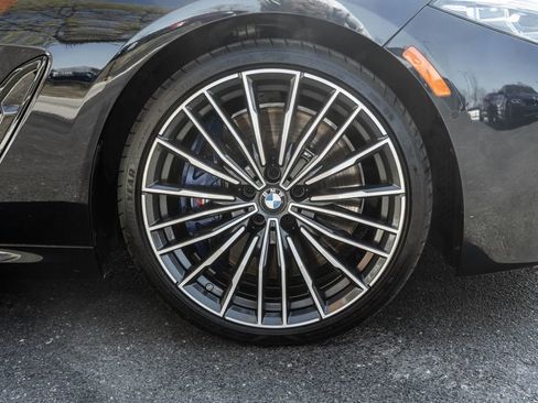 Used 2022 BMW M850i xDrive Coupe w/ M Carbon Exterior Package image 4