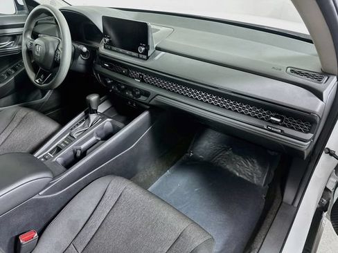 Certified 2024 Honda Accord EX image 33