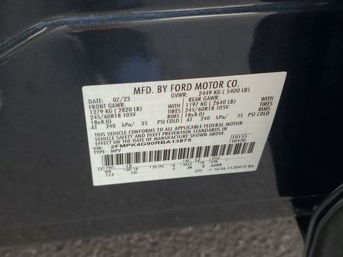 Certified 2024 Ford Edge SE image 28