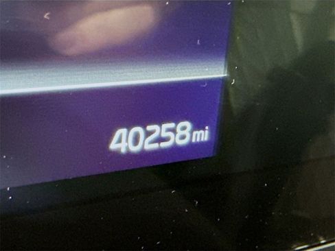 Used 2025 Kia Sportage X-Line w/ Premium Package image 4