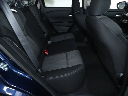 Certified 2026 Nissan Rogue SV image 32