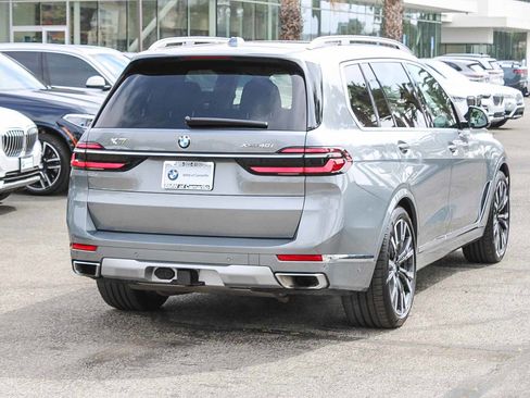 Used 2023 BMW X7 xDrive40i w/ Premium Package AWD/4WD image 6