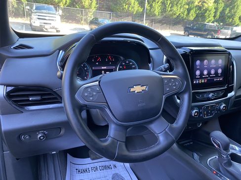 Used 2023 Chevrolet Traverse LT FWD image 17