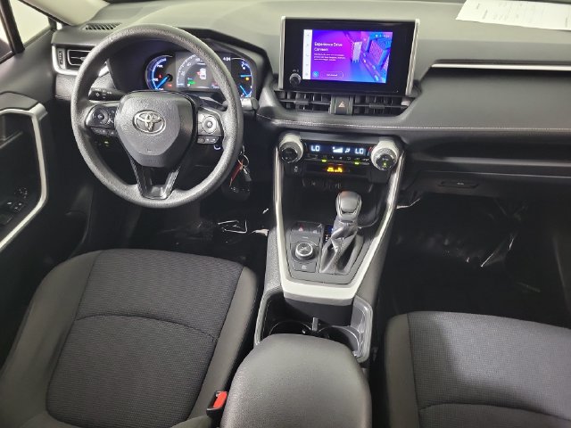 Used 2025 Toyota RAV4 LE AWD/4WD image 15