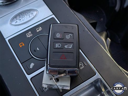 Used 2020 Land Rover Discovery SE image 35