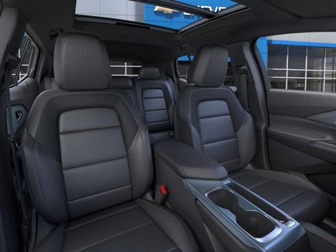 New 2026 Chevrolet Equinox EV LT image 16