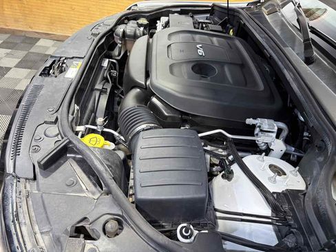 Used 2017 Jeep Grand Cherokee Altitude image 31