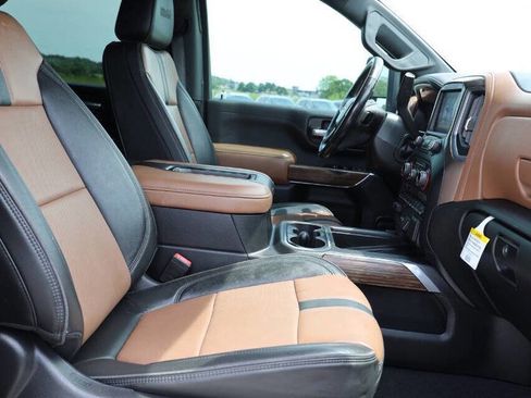 Used 2020 Chevrolet Silverado 3500 High Country w/ Technology Package AWD/4WD image 15