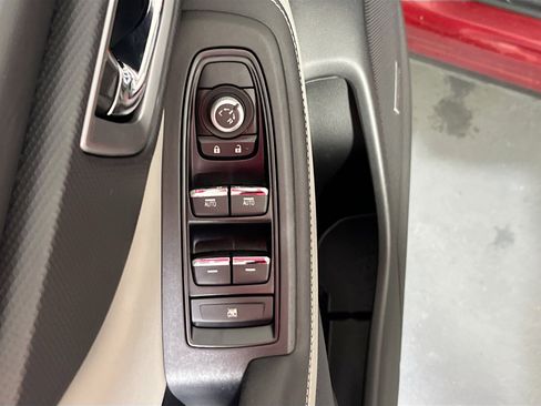 Used 2022 Subaru Forester Limited image 18