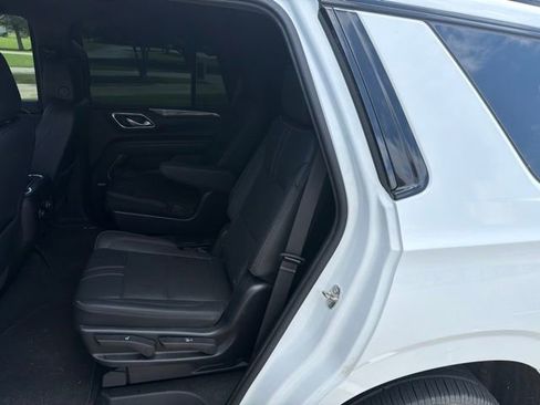 Used 2022 Chevrolet Tahoe RST w/ Luxury Package RWD image 6