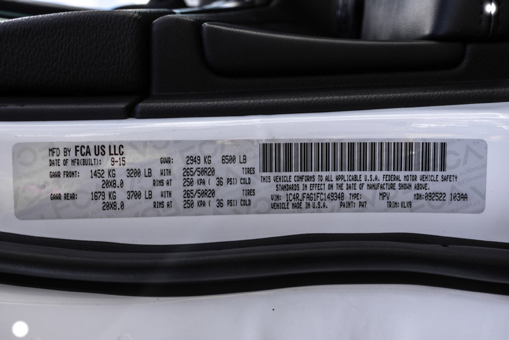 Used 2015 Jeep Grand Cherokee Altitude AWD/4WD image 40