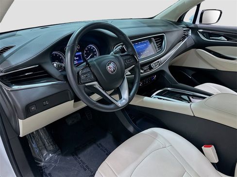 Used 2024 Buick Enclave Essence w/ Experience Buick Package image 9