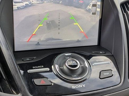 Used 2017 Ford Escape Titanium image 8