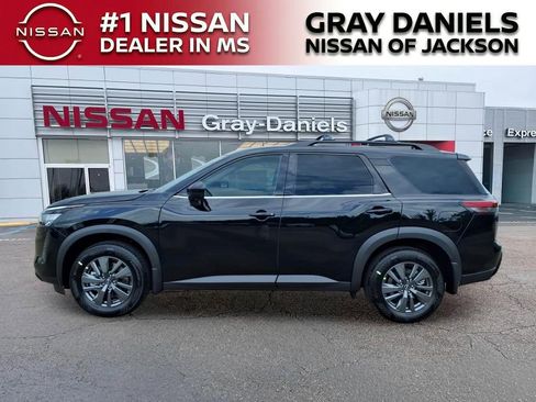 New 2026 Nissan Pathfinder SV FWD image 4