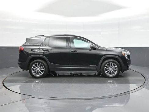 Used 2023 GMC Terrain SLT AWD/4WD image 8
