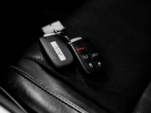 Used 2021 Jeep Grand Cherokee Summit AWD/4WD image 72