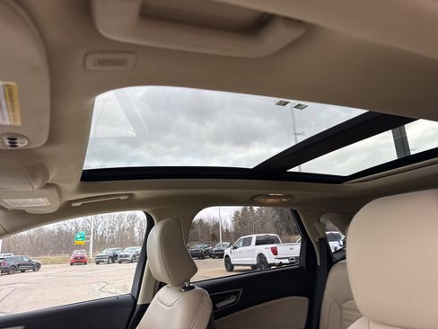 Certified 2023 Ford Edge SEL w/ Convenience Package image 23